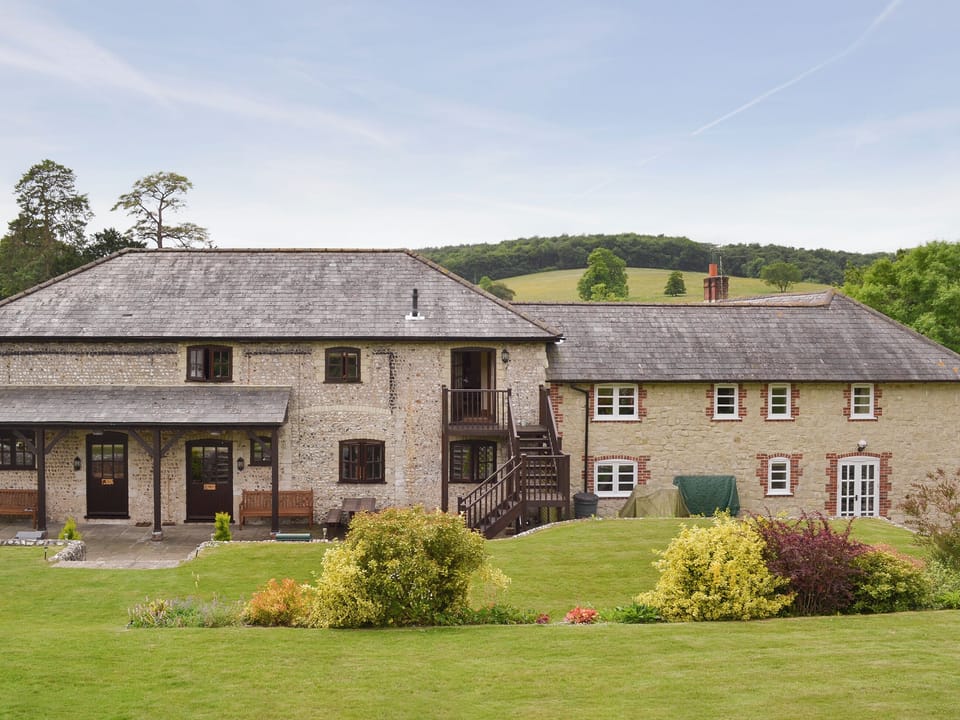 Tasteful barn conversion | Stable Cottage - Drayton Farm Barns, East Meon, Petersfield