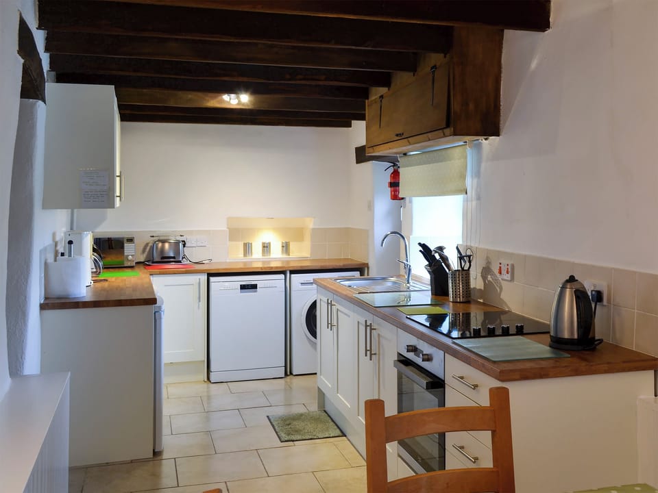 Kitchen | Nan-Tis, St Issey, near Padstow