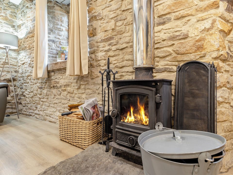 Interior | Tawny Owl Barn - Green Farm Holiday Cottages, Cutthorpe, near Chesterfield