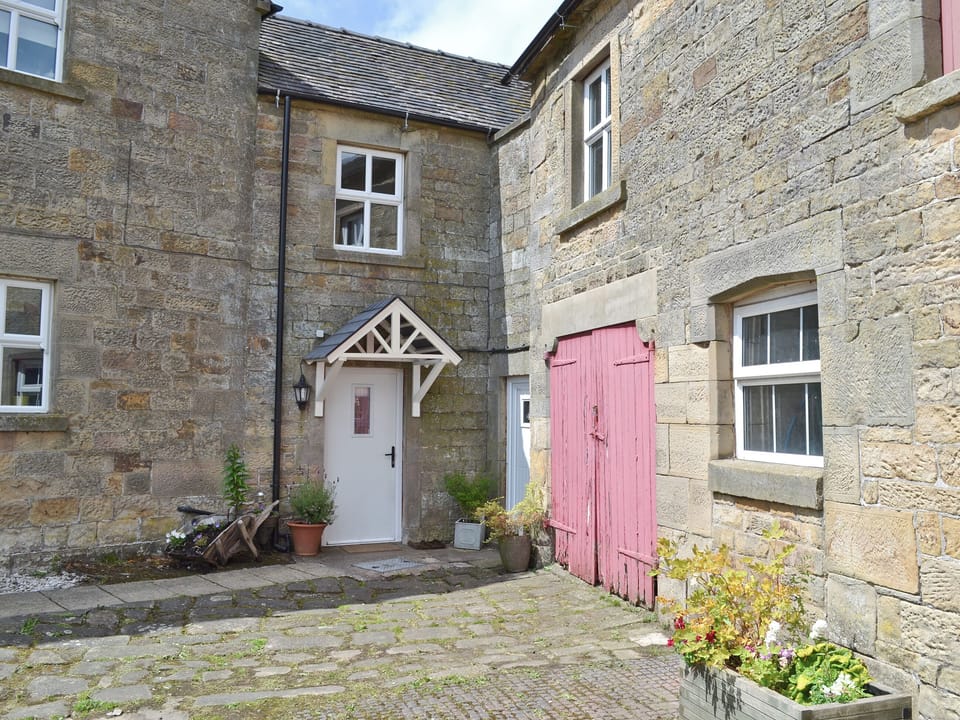 Exterior | River View Cottage, Hulme End, nr. Hartington