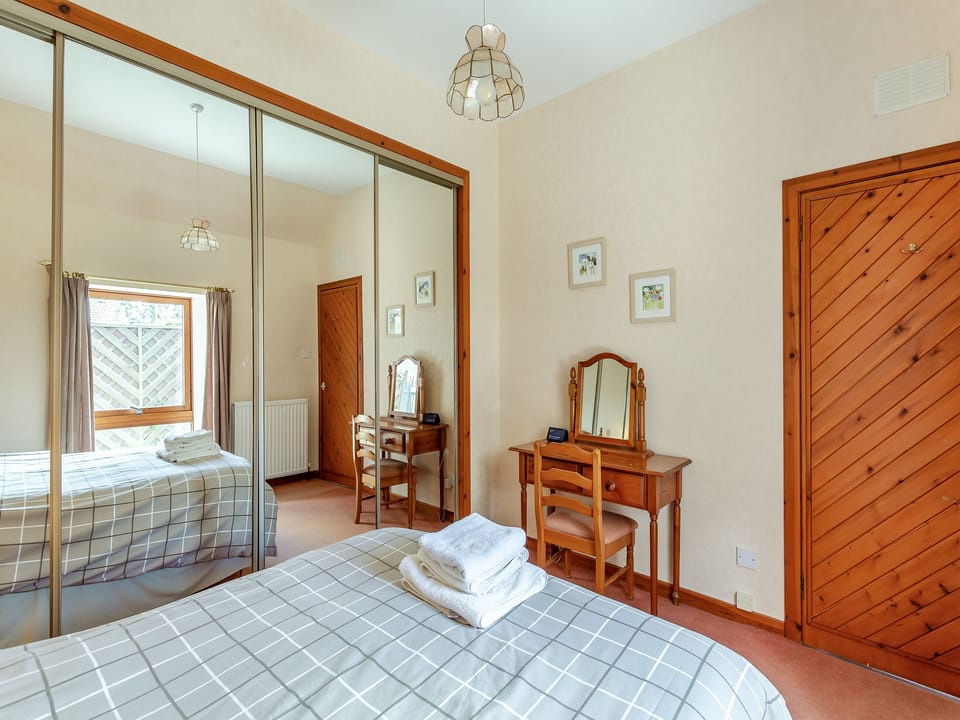 Double bedroom | The Coyles Cottage - The Coyles, Ballater