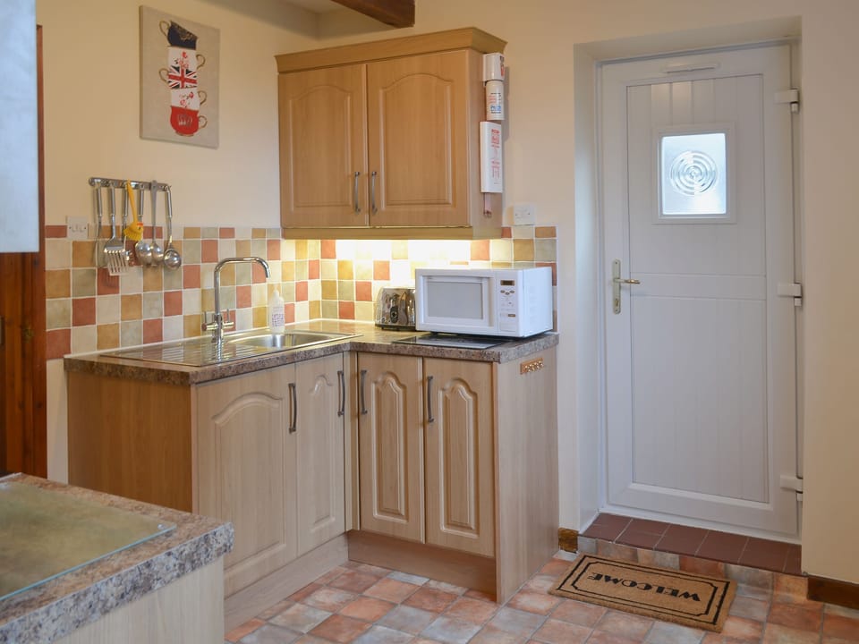 Stylish farmhouse style kitchen | The Stables, Carthamartha, near Launceston