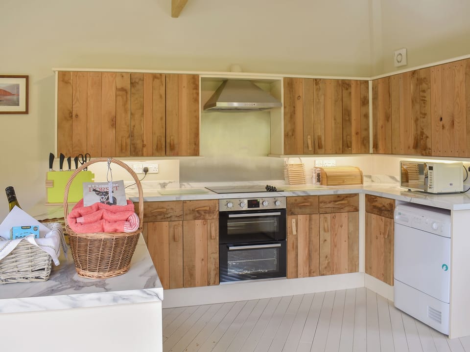 Well equipped kitchen | Fossils&rsquo; End, Chickerell, near Weymouth