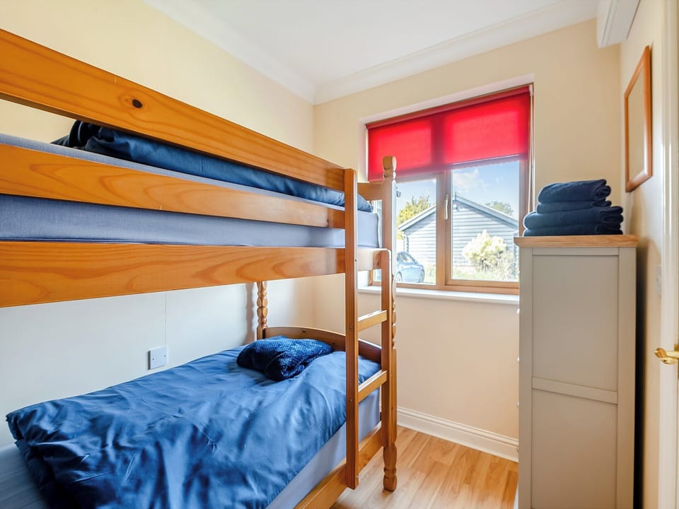Bunk bedroom | Apple Tree Cottage - Linley Farm Cottages, St Osyth