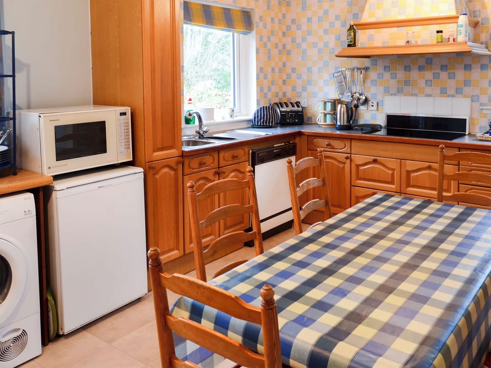 Kitchen/diner | Culcharry Cottage, Cawdor, Nairn