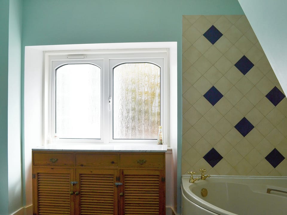 Bathroom | Culcharry Cottage, Cawdor, Nairn