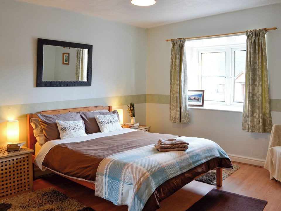 Double bedroom | Honey Cottage, Auchnarrow, near Tomintoul