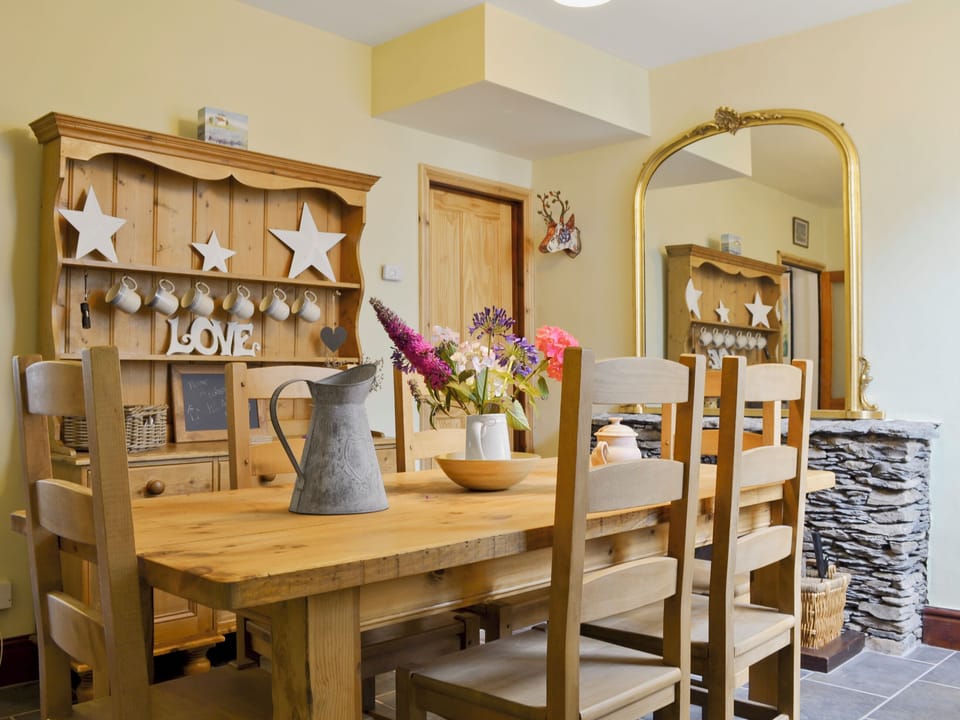 Dining room | 18 In The Corner, Windermere
