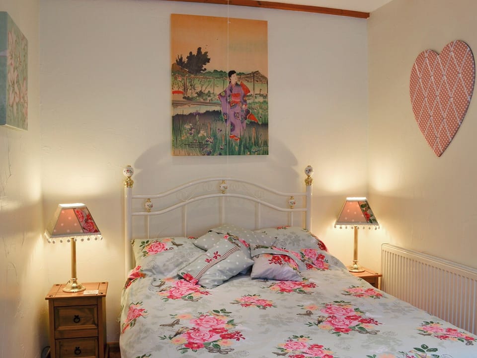 Double bedroom | Alpine Lodge, Burgh le Marsh, near Skegness