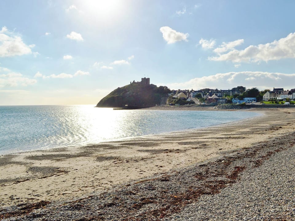 Criccieth Castle | Snowdonia Mountains and Coast, Wales