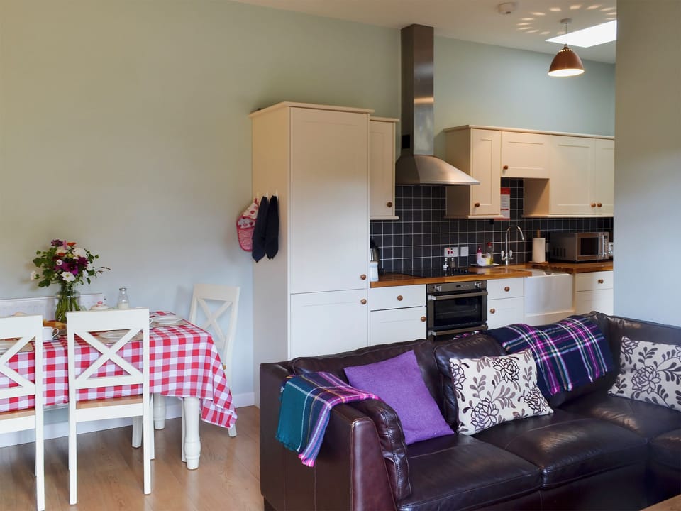 Open plan living space | The Stables - Higher Farm, Martin, Fordingbridge