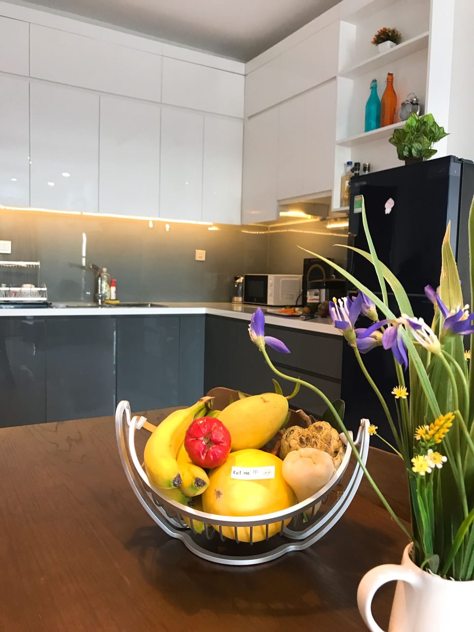 Apartment, 3 Bedrooms | Private kitchen | Fridge, microwave, rice cooker, cookware/dishes/utensils