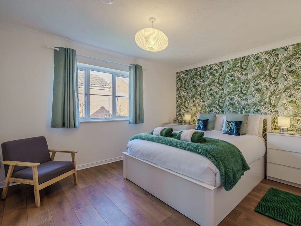 Double bedroom | Stone&rsquo;s Throw, Bacton