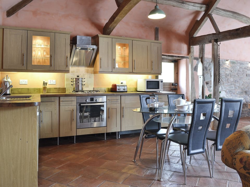 Kitchen and dining area | The Cart Shed, Knapton Green, near Leominster