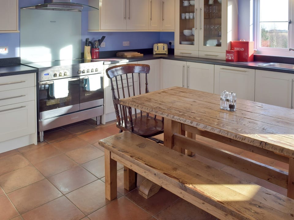 Large fitted kitchen | Granary Cottage, Tattingstone, near Ipswich