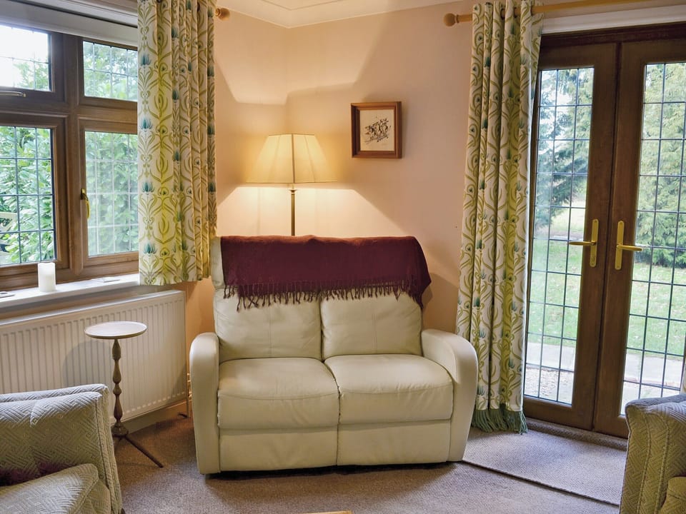 Living room | Beech Cottage, Kirkby on Bain, nr. Woodhall Spa