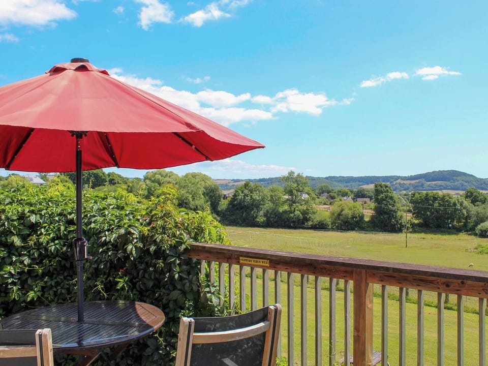 Sitting-out-area | Whitwell Farm Cottages - Ashley&rsquo;s, Whitwell Farm, Colyford, nr. Seaton