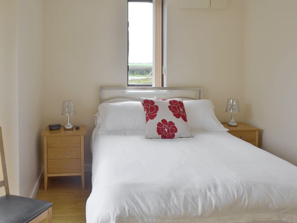 Relaxing second double bedroom | Bramley Cottage - Yellow Hayes Farm Cottages, Lympsham, near Weston-super-Mare
