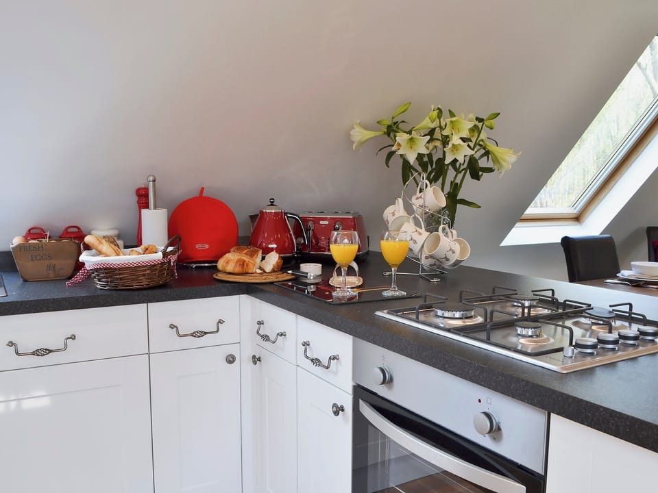 Kitchen and dining area | Horncombe Stables, Ardingly, near Haywards Heath