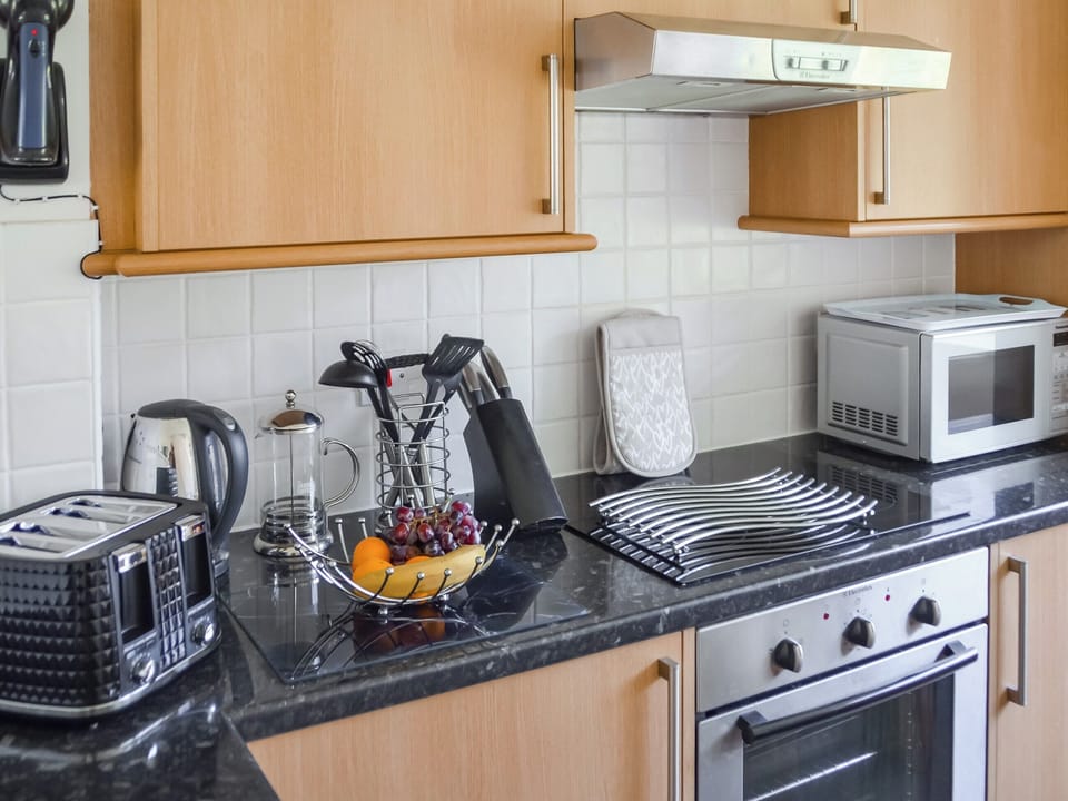 Kitchen/diner | Newquay Holiday Villa, Newquay
