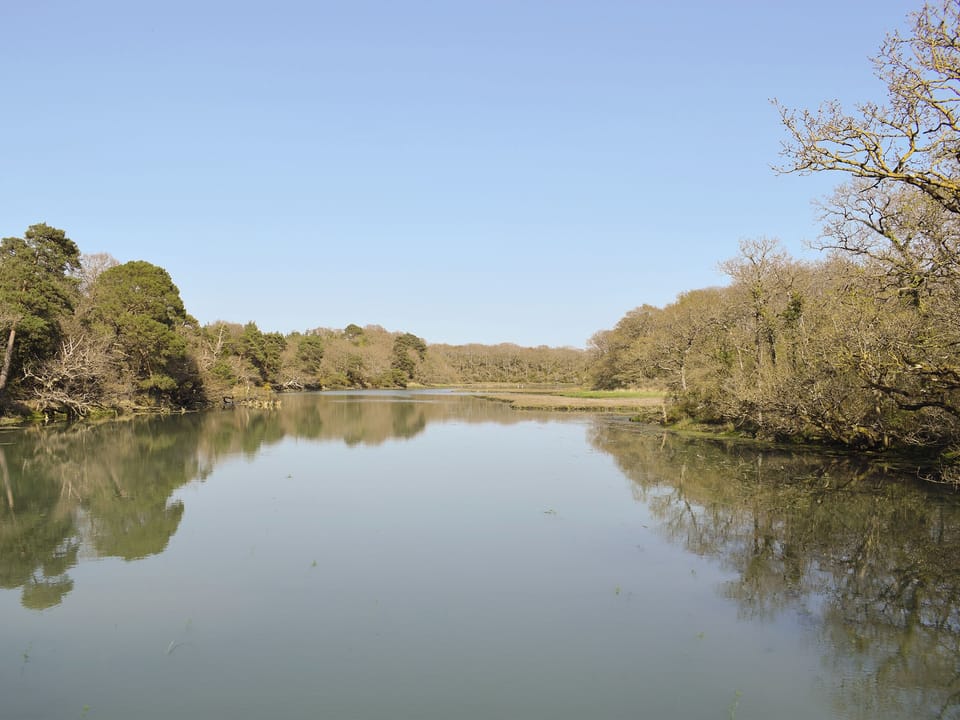 Beautiful surrounding area | Pigeon Coo Farmhouse, Hamstead, near Yarmouth