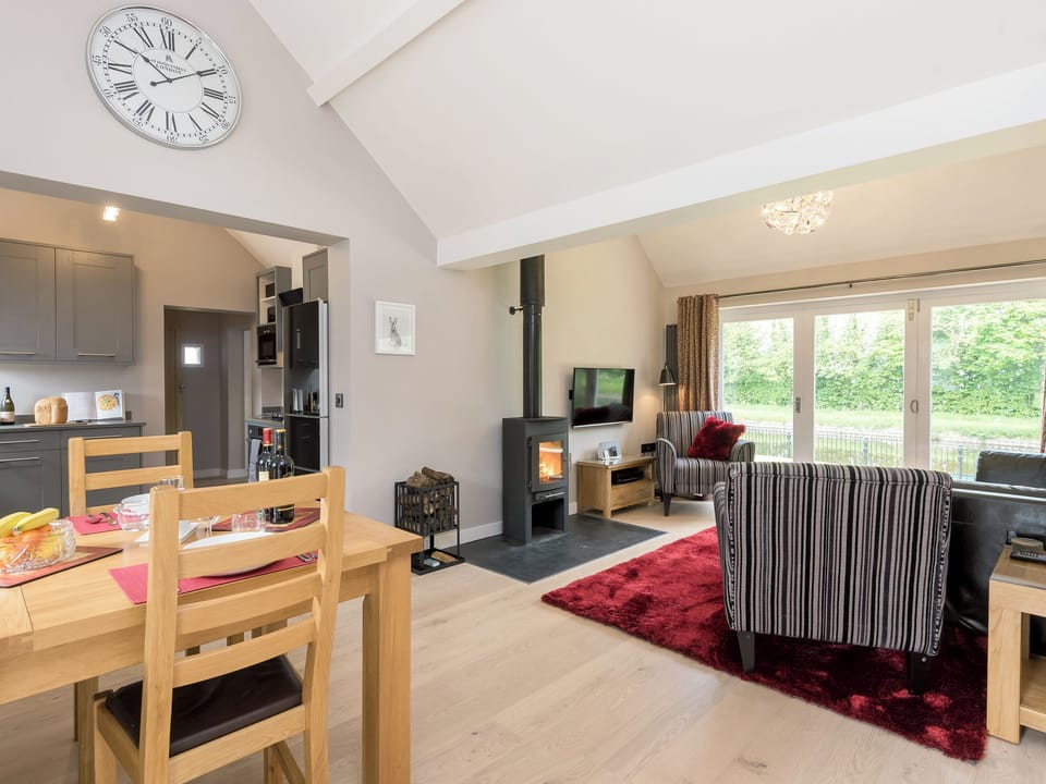 Luxury accommodation, open plan style living/ dining room/ kitchen | Canal View, Tetchill, near Ellesmere
