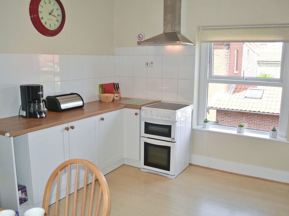 Kitchen and dining area | Seasands, Sheringham