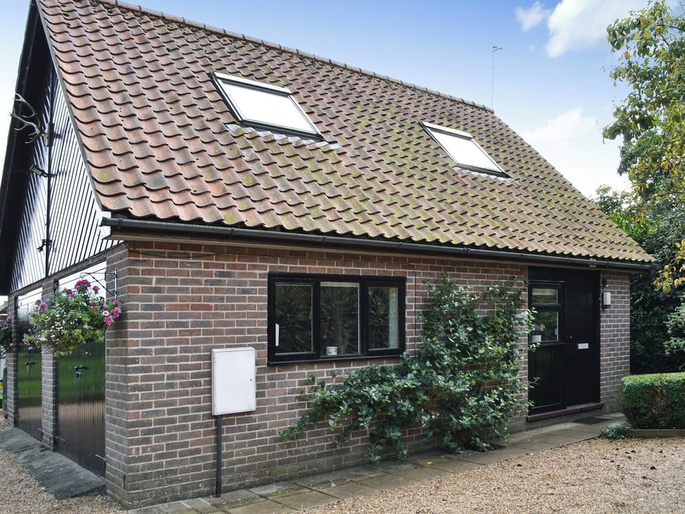 Lovely boathouse holiday cottage | Broad Cottage Boathouse, Ranworth, near Wroxham