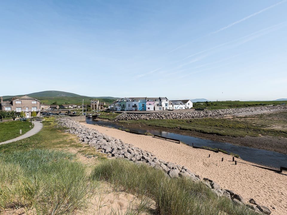 Award-winning sandy beach | Lazy Cottage, Haverigg, near Millom