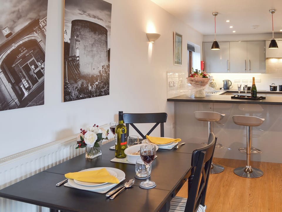 Wonderful dining area and adjacent kitchen | Windmill Barn, Windmill Hill, near Hailsham