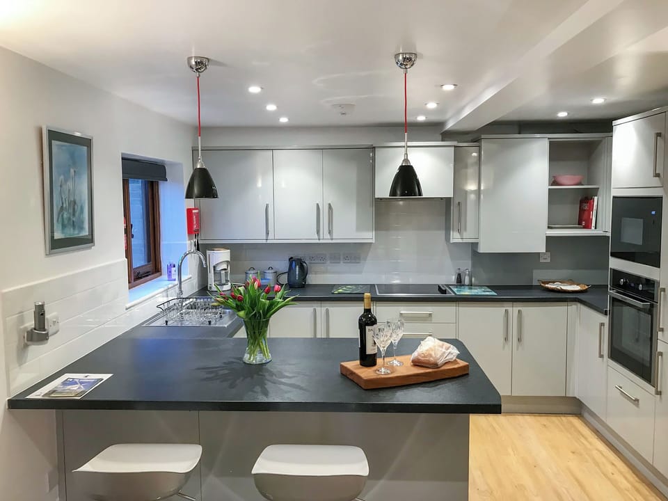 Contemporary styled kitchen | Windmill Barn, Windmill Hill, near Hailsham