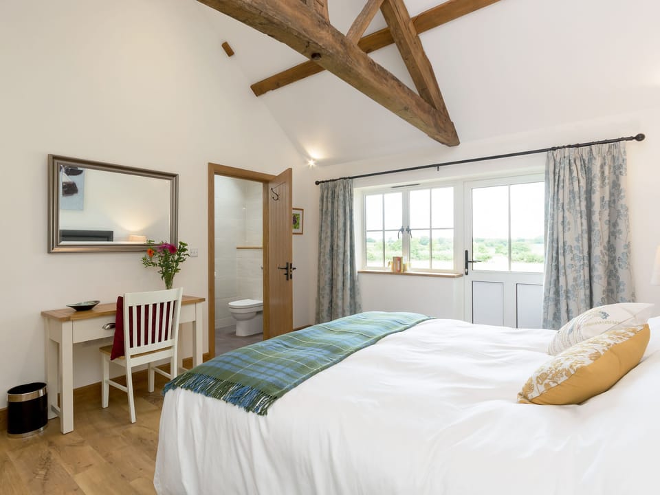 Well presented bedroom | The Old Dairy - Wood Street Farm, Royal Wootton Bassett