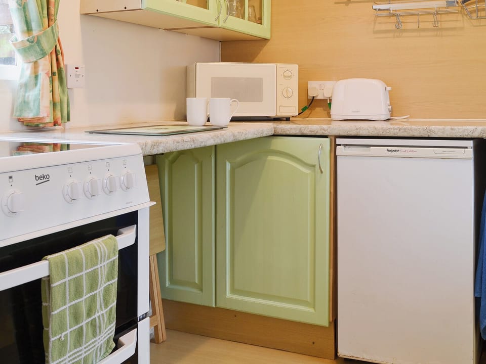 Modest well-equipped kitchen | Little Whiteleigh, Whitstone, near Bude