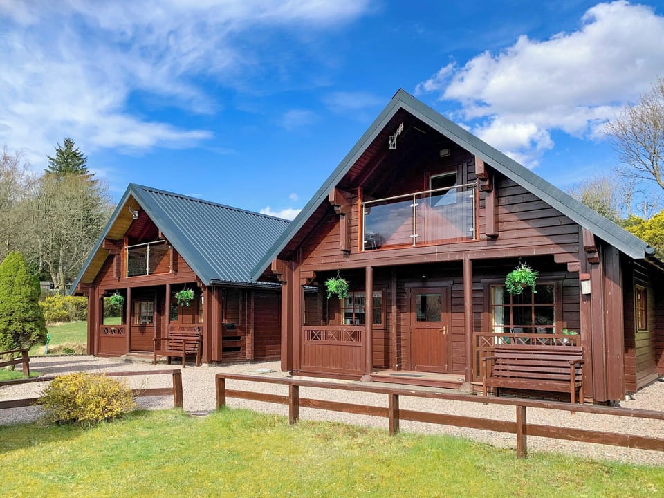 Exterior | Dontra Log Chalet 1 - Dontra Log Chalets, Banavie, near Fort William