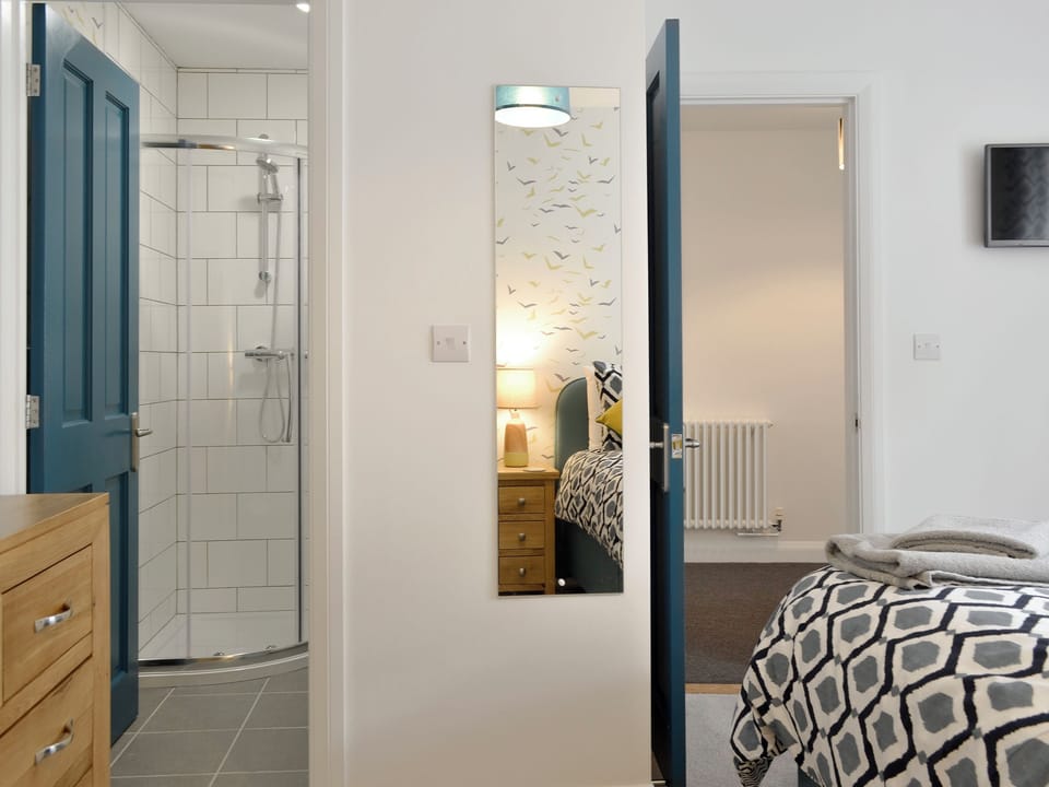 En-suite shower room in double bedroom | Blue Beach House, Ilfracombe
