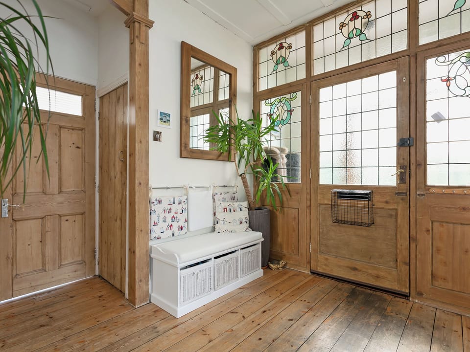 Grand entrance and hallway | Stourcliffe House, Bournemouth
