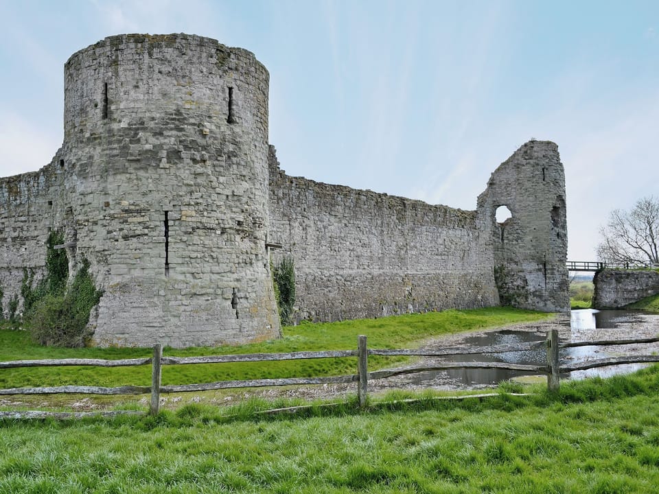 Pevensey Castle | Sussex, England