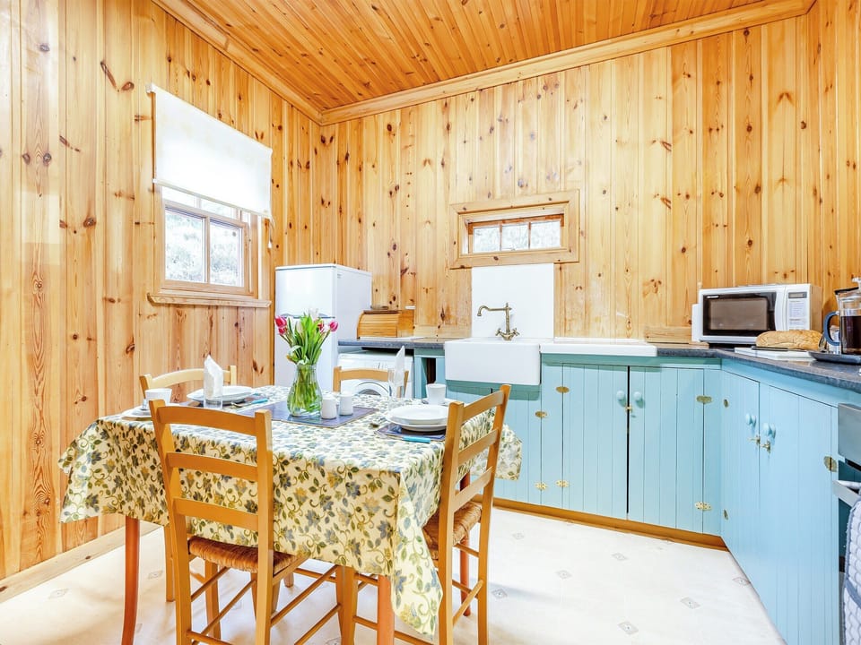 Kitchen/diner | Stuffers Cottage, Braemar