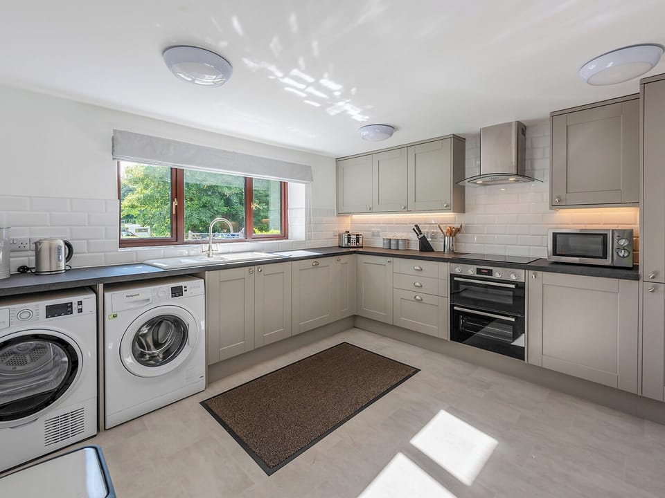 Kitchen | The Farmhouse - Hawes Brown Moor Cottages, Hawes