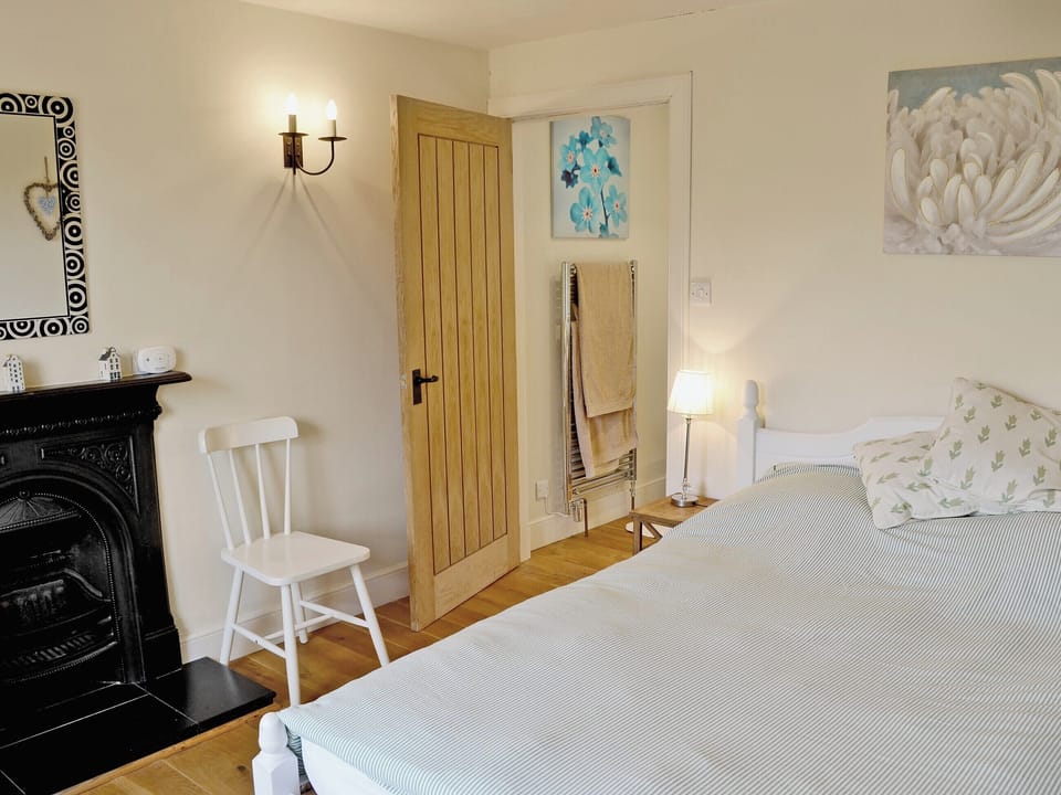 Double bedroom | Heathfield, Denholm