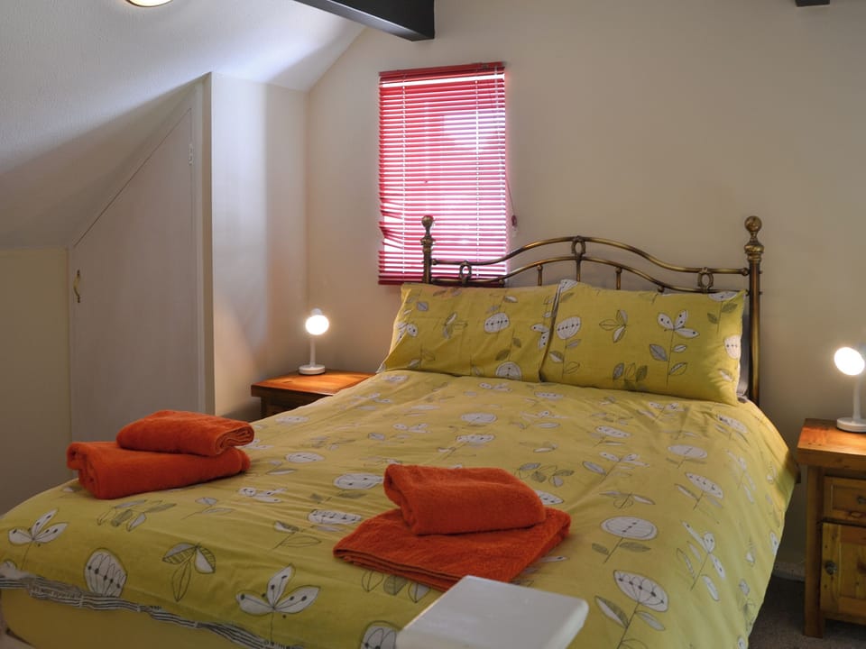 Double bedroom | Puffin Cottage, Wroxham