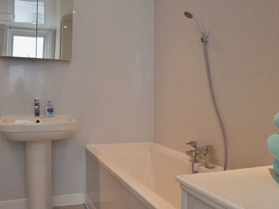 Bathroom | 28 The Promenade, Southport