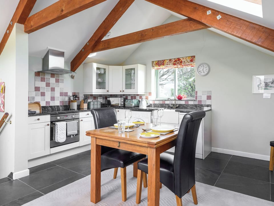 Well equipped kitchen/ dining area | The Roost - Sandy Barn Cottages, St Breward, Bodmin Moor