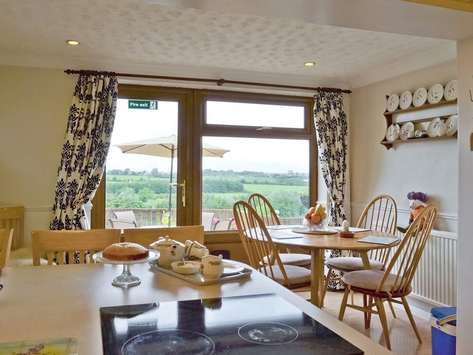 Kitchen/diner | Woodend Bungalow, Huthwaite, nr. Sutton-in-Ashfield