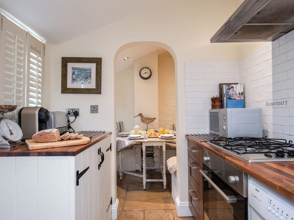 Kitchen and dining area | Pebble Cottage, Aldeburgh
