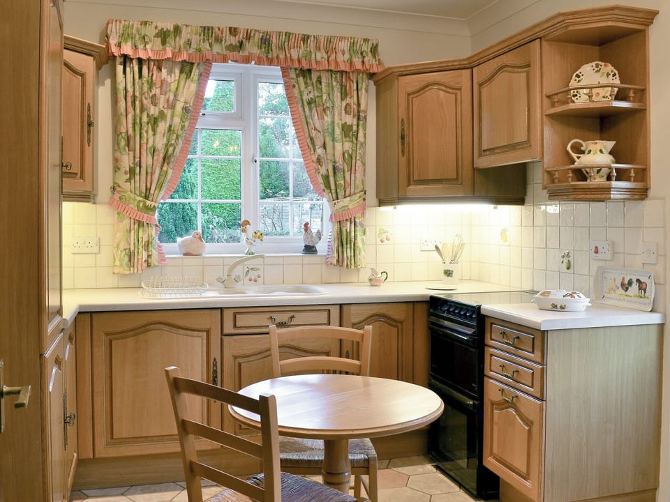 Kitchen/diner | Laural Cottage, Sway, nr. Lymington