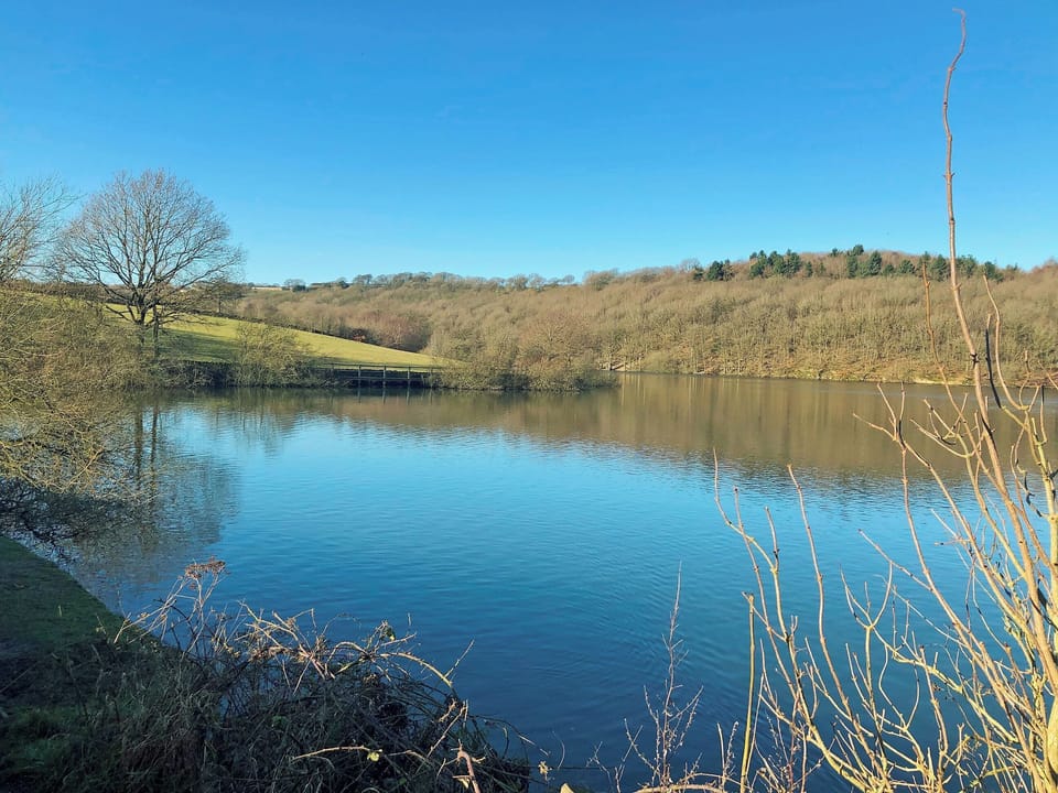 Linacre Reservoir | Green Farm Cottages - The Old Cow Shed - Green Farm Holiday Cottages, Cutthorpe, near Chesterfield