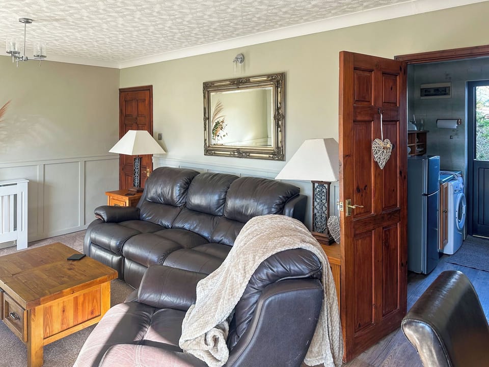Living room/dining room | Leanda Lodge, Burgh Castle, near Great Yarmouth