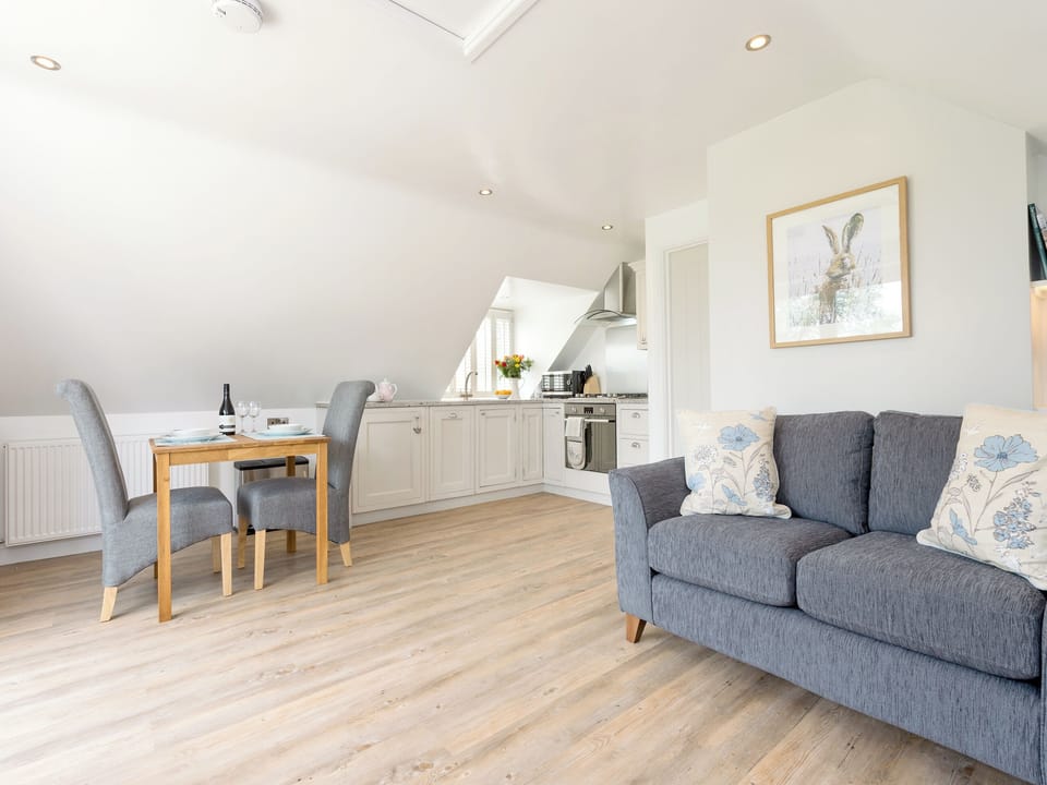 Charming open plan living/dining room/kitchen | The Apple Loft, Mickleton, near Chipping Campden