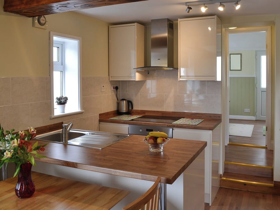 Open plan living space | The Jam Store - The Pickle Pot and Jam Store, Mawgan Porth, near Newquay